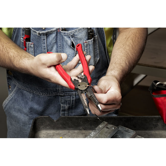 Milwaukee 7in1 High-Leverage Combination Pliers from Columbia Safety