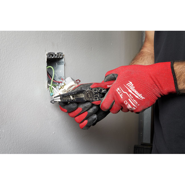 Milwaukee 7in1 High-Leverage Combination Pliers from Columbia Safety
