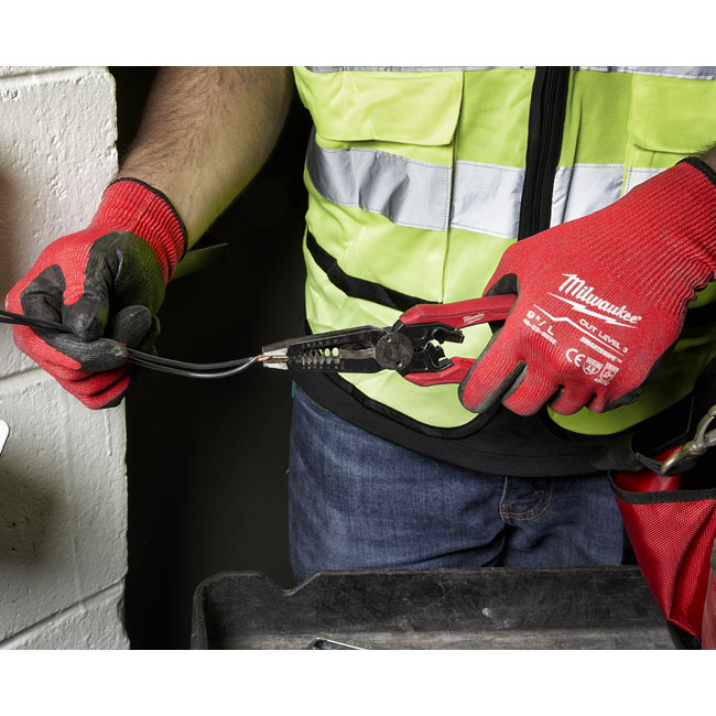 Milwaukee 7in1 High-Leverage Combination Pliers from Columbia Safety