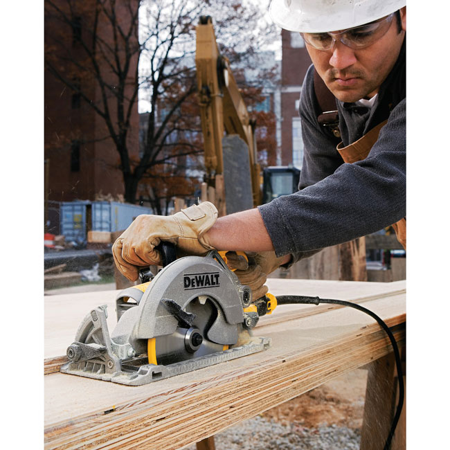 DeWALT 7-1/4 Inch Worm Drive Circular Saw with Brake from Columbia Safety