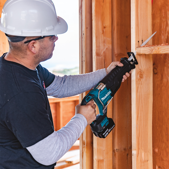 Makita 18V LXT Lithium-Ion Brushless Cordless Reciprocating Saw Kit (5.0Ah) from Columbia Safety